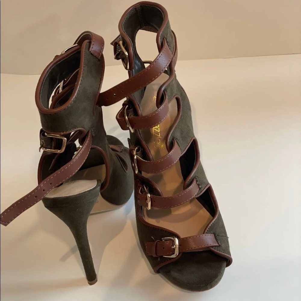 Women open toe heels